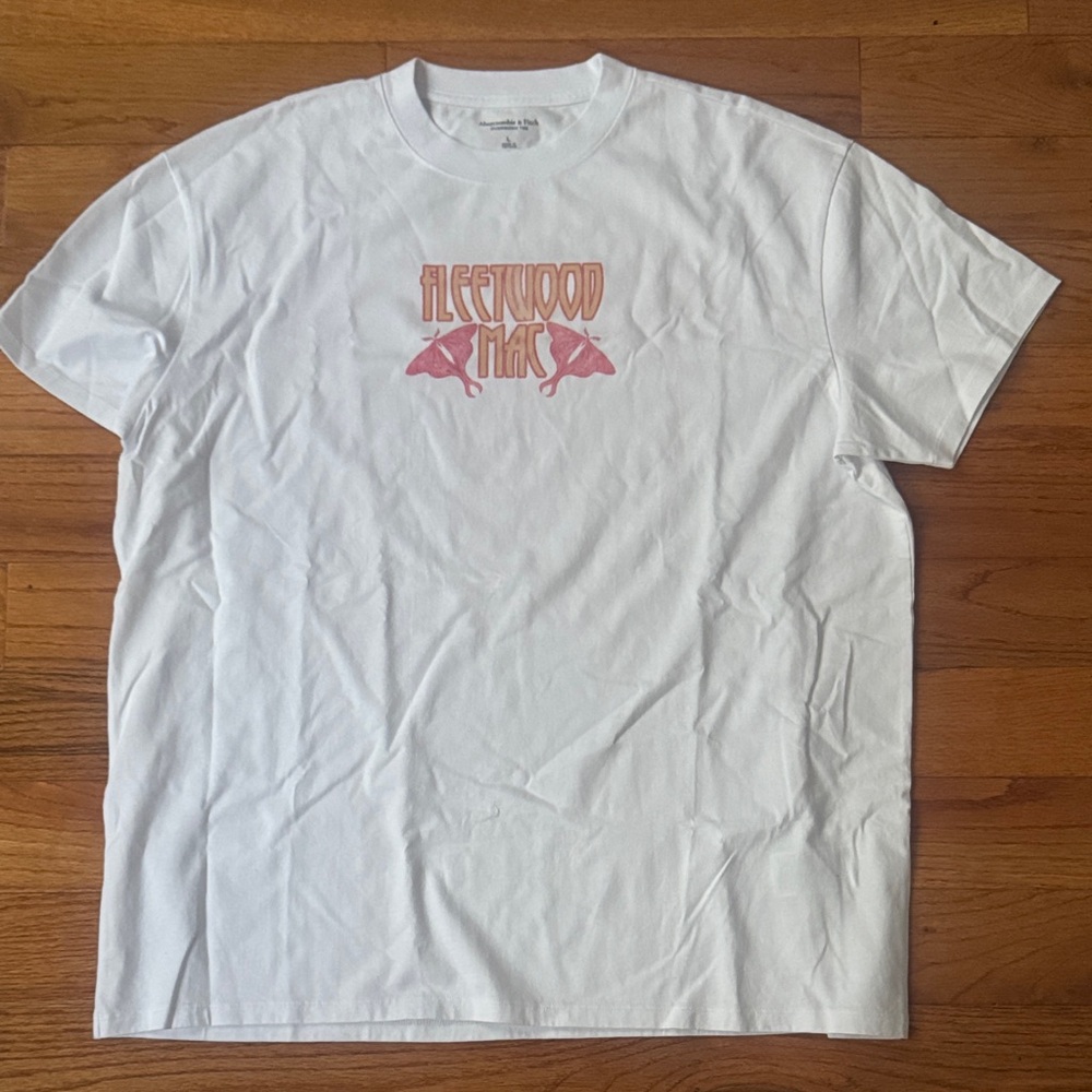 Fleetwood Mac graphic tee, size L never worn